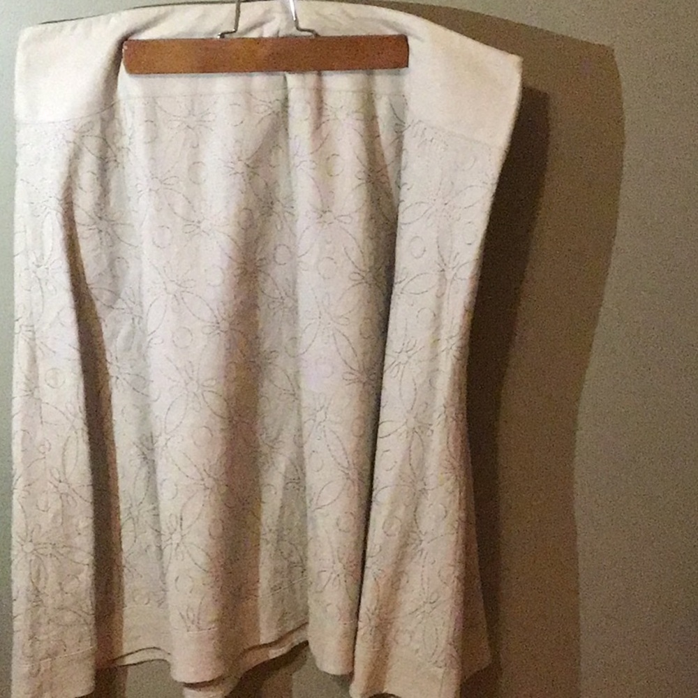 Ladies Flowy Linen Skirt with Embroidered Design 16/18